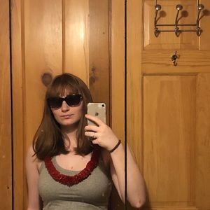 Meet your Posher, Valerie